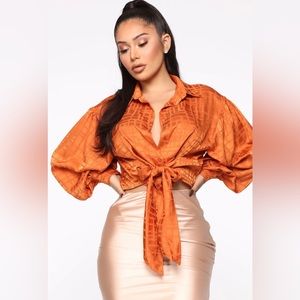 NWT Silk tie up blouse 🧡